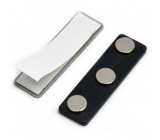 Attache aimant pour badges