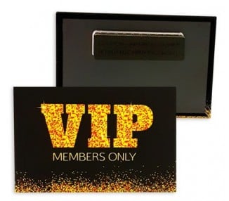 Badge rectangle personnalisé attache aimantée horizontal